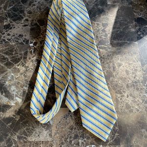Dockers yellow and blue tie